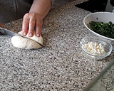 Foto del paso 8 de la receta: Pan Árabe con relleno de espinacas y queso