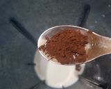 A picture of step 3 of Chocolate Shake.