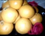 A picture of step 4 of Besan Ladoo.