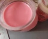 صورة لخطوة 4 من وصفة ياغورت منزلي بذوق الفراولة 🍓🍓