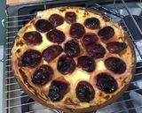 Une image de l'étape 13 de Flan surprise aux prunes et rhubarbe rose.