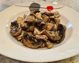Foto del paso 7 de la receta: Pollo al ajillo con champiñones