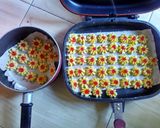 Foto langkah ke 8 dari resep Kue kering Mawar Selai strawberry (Happycall/Teflon).