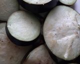 صورة لخطوة 2 من وصفة صنية الباذنجان 🍆 والبطاطس 🥔 بالدجاج المفروم