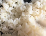 Foto del paso 2 de la receta: Sushi de salmón y verduritas (kaisen maki)