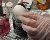 Foto del paso 3 de la receta: Como pintar Huevos de Pascua