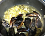 Foto del paso 4 de la receta: Mejillones a la mandarina