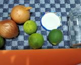Foto langkah ke 1 dari resep Mexican Pickled Onion.