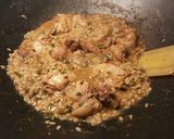 Foto del paso 22 de la receta Wok de arroz cremoso con pollo,en salsa de pate y pimientos
