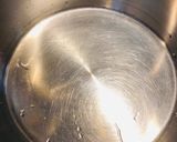 A picture of step 2 of Lemony Spinach and Ricotta Pasta.