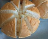 Foto langkah ke 3 dari resep Korean Cheese Garlic Bread.