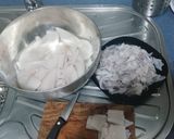 Foto del paso 2 de la receta Chipirones en su tinta con arroz blanco