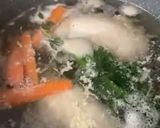 Foto del paso 2 de la receta: Consomé de Pollo