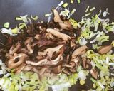 Hình bước làm 3 của món 🌱 Xôi Nấm Nấu Chay (Vegan)