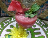 A picture of step 5 of Water melon colada 🍉🍋🍸☉ #drinkcontest.