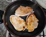 Foto del paso 3 de la receta: Pechuga al Oporto
