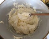 A picture of step 4 of Pomegranate Cheesecake.