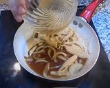 รูปขั้นตอนการทำที่ 6 ของ Oyakodon โอยาโกะด้ง ข้าวหน้าไก่และไข่