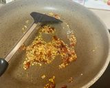 รูปขั้นตอนการทำที่ 2 ของ วุ้นเส้นผัดน้ำพริกเผาใส่อกไก่สับ