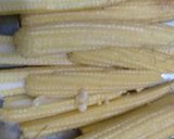 A picture of step 1 of Baby corn fry.