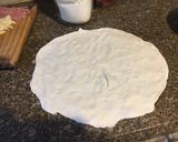 Foto del paso 3 de la receta: Pizza-tarta de jamón y queso