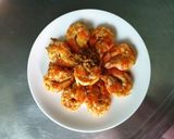 Hình bước làm 1 của món Tôm cháy bơ tỏi
