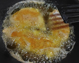 Foto del paso 4 de la receta: Pollo empanado con harina de maíz