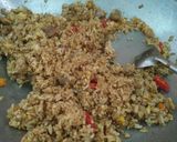Foto langkah ke 7 dari resep Nasi Goreng Bakso Pedas Simple ❤❤.