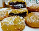 A picture of step 3 of Fried oreos.