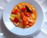 Foto del paso 5 de la receta: Alubias blancas con hierbas aromáticas frescas y tubérculos
