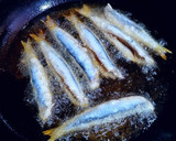 Foto del paso 9 de la receta: Boquerones en escabeche Urrutia de pepinos, alcaparras y aceto
