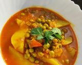 A picture of step 7 of Aloo Matar.