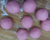 Hình bước làm 2 của món Bánh hoa sen ngàn lớp
