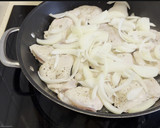 Foto del paso 1 de la receta: Contramuslos de pollo al cava
