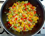 Foto del paso 3 de la receta: Pisto con Huevo Frito 🍳