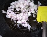 A picture of step 3 of Tawa chicken boneless kadahi.