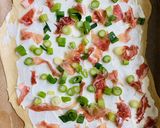 A picture of step 5 of Spring onion and prosciutto flatbread.