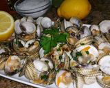 Foto del paso 5 de la receta Berberechos a la plancha con ajito y perejil