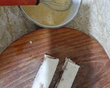 A picture of step 4 of French toast filled with chocolate and banana.