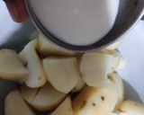 Foto del paso 2 de la receta: Pastel de papas con jamón, queso y pollo