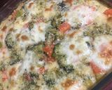Foto del paso 6 de la receta: Tortilla de brócoli con base de papas, queso y huevo