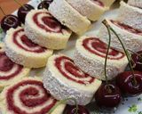 Piskótatekercs recept fázis 7 fotója