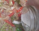 Foto langkah ke 4 dari resep Oseng Kikil Cabe Gendot.