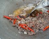 Foto langkah ke 3 dari resep Tumis Buncis Daging Cincang.