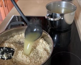 Foto del paso 5 de la receta: Risotto con tomates secos y albondiguitas