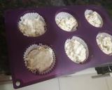 ओट्स पिज्जा मुफ्फीन (oats pizza muffins recipe in hindi) रेसिपी चरण 4 फोटो