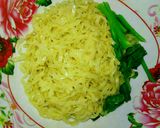 รูปขั้นตอนการทำที่ 1 ของ บะหมี่น้ำรวมลูกชิ้น