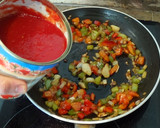 Foto del paso 2 de la receta: Embutido con tomate