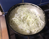 Foto del paso 4 de la receta: Filet empanado con cebolla caramelizada