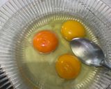 Foto langkah ke 1 dari resep Scrambled Egg.